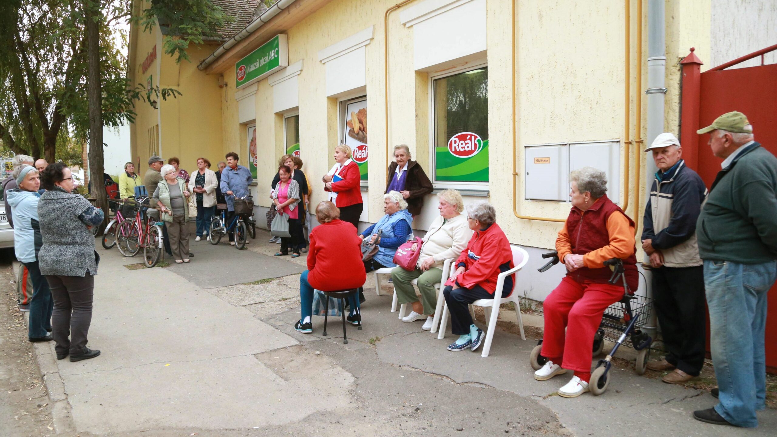 A Klauzál utcán kezdenék a járdafelújítást Susánban 1