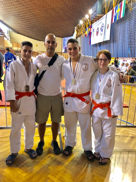 Dobogón álltak a hétvégén a Hód Judo SE fiataljai