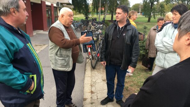 A tömegközlekedés és az utak felújítása foglalkoztatta a lakókat Cseri Tamás fórumain