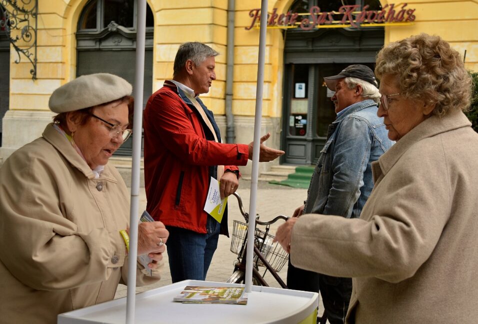 Grezsa István: Egyre többen merik kifejezni, hogy elegük volt