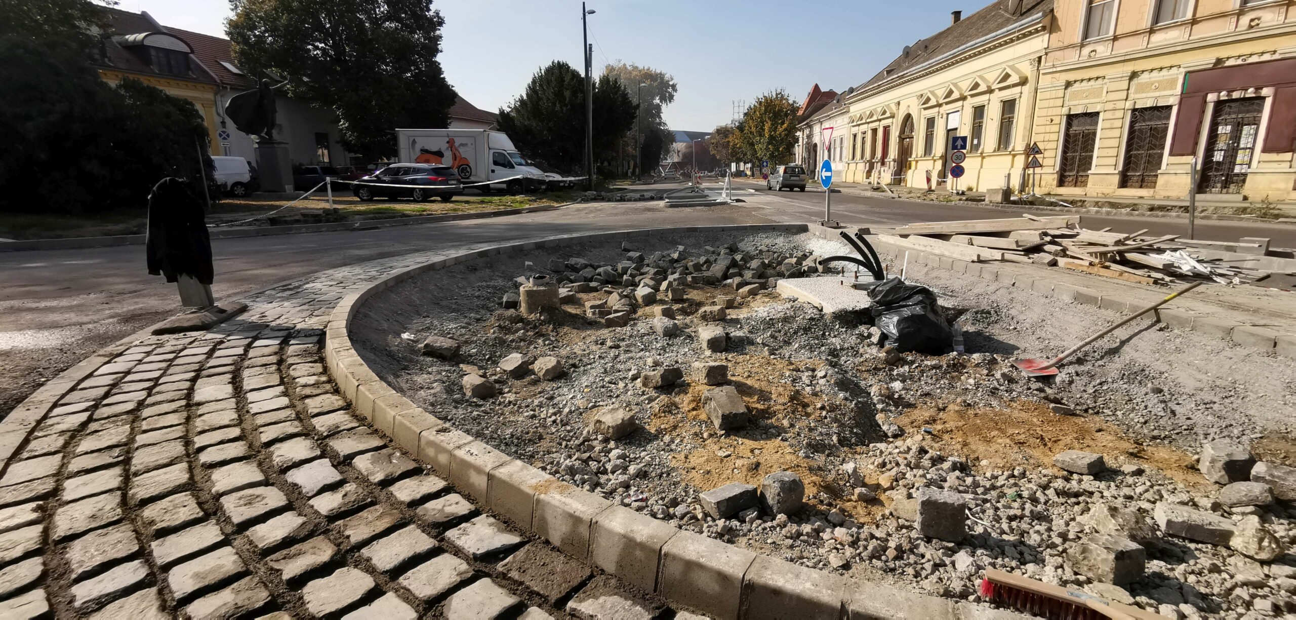 Lázár János: időarányosan és jól haladnak a Tram-Train munkálatai (X) 1