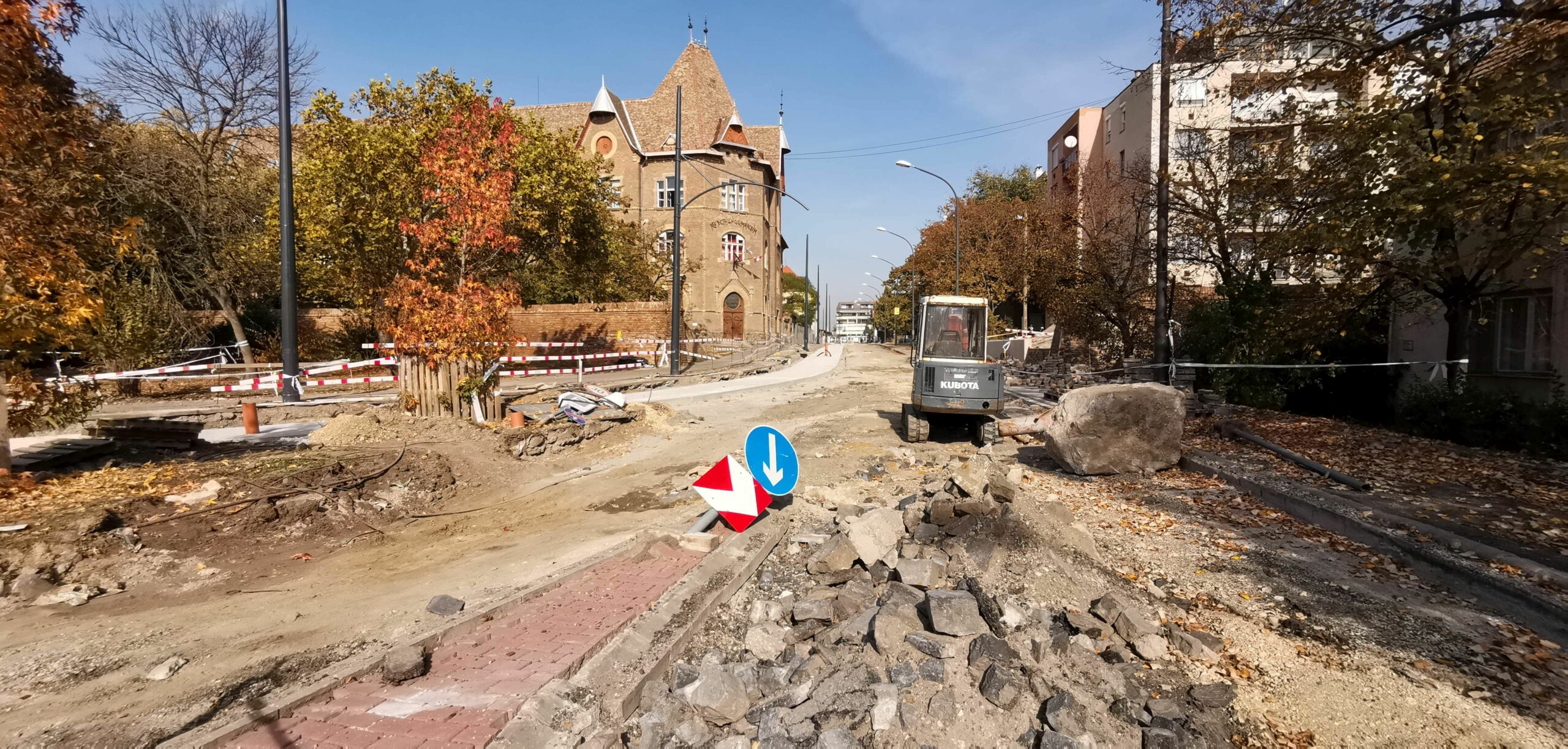 Lázár János: időarányosan és jól haladnak a Tram-Train munkálatai (X) 4