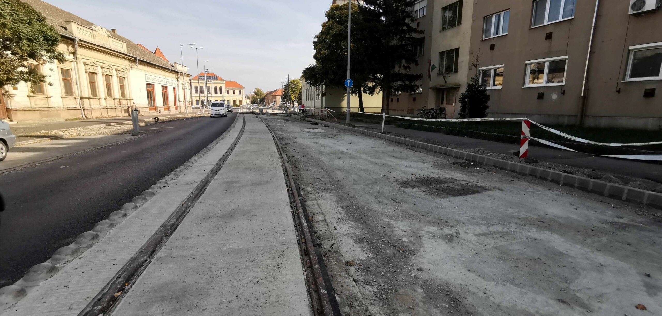 Lázár János: időarányosan és jól haladnak a Tram-Train munkálatai (X)