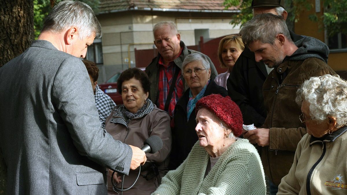 „Tiszta lap és új stílus kell a város élére” – Újvároson és Susánban fórumozott Grezsa 7