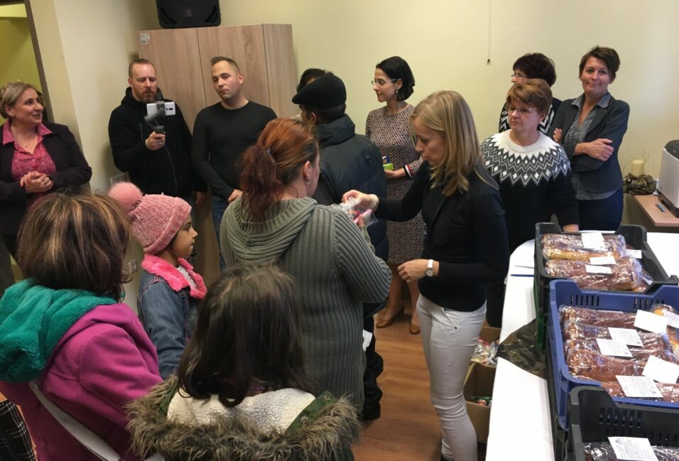 Tiszta szívek készítették, tiszta szívvel adták, örömteli szívvel fogadták a bejgliket 2