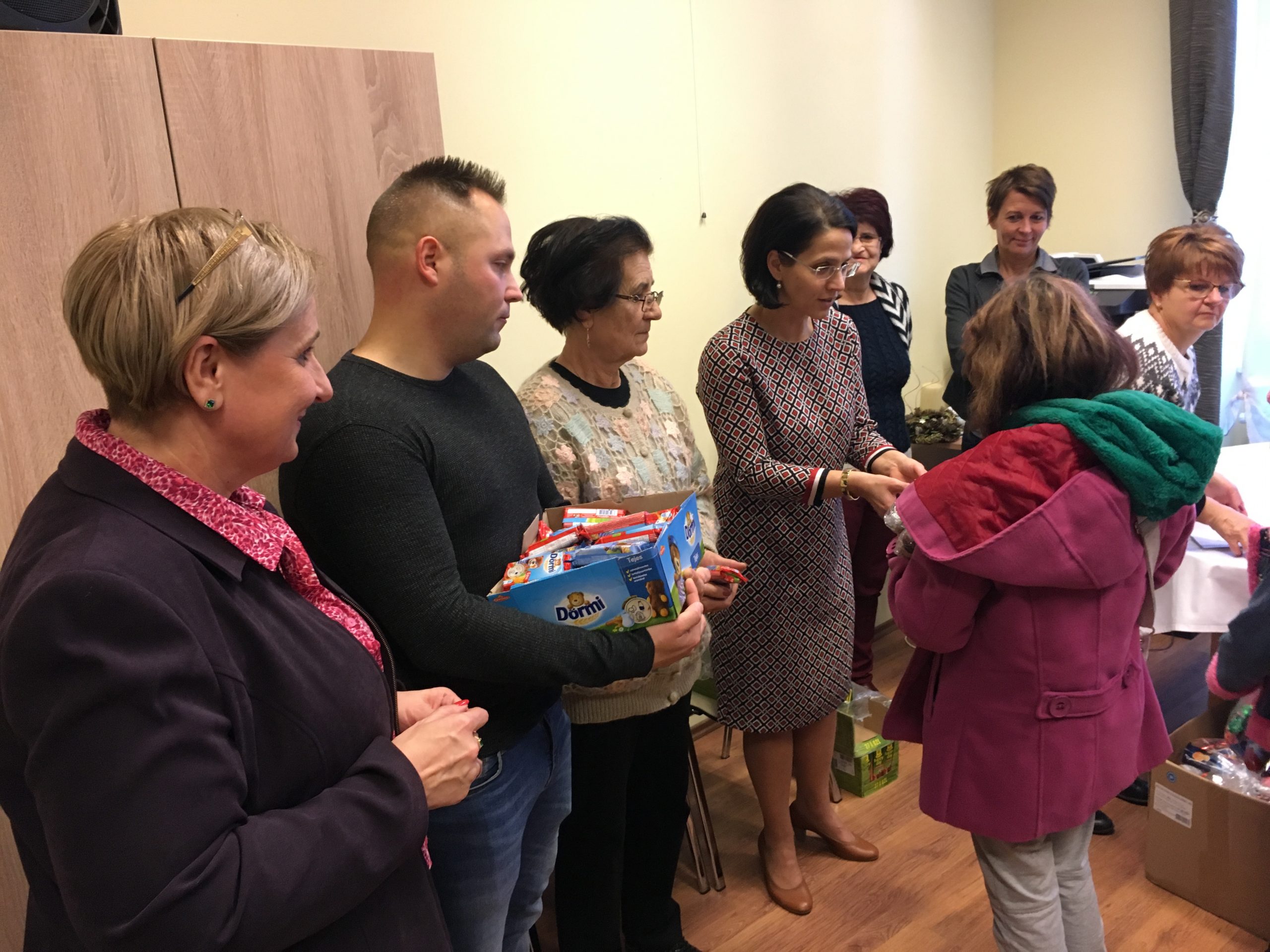 Tiszta szívek készítették, tiszta szívvel adták, örömteli szívvel fogadták a bejgliket 3