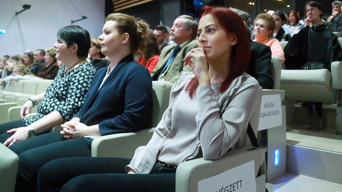 Átvették diplomáikat a Mezőgazdasági Kar végzősei 16
