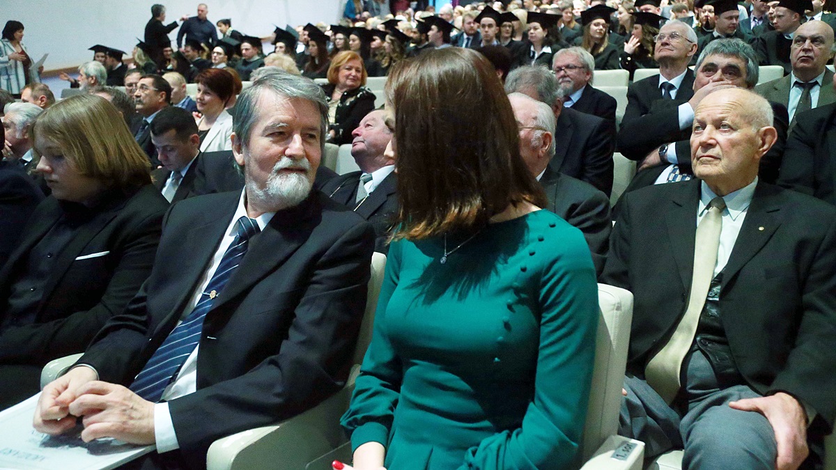 Átvették diplomáikat a Mezőgazdasági Kar végzősei 1
