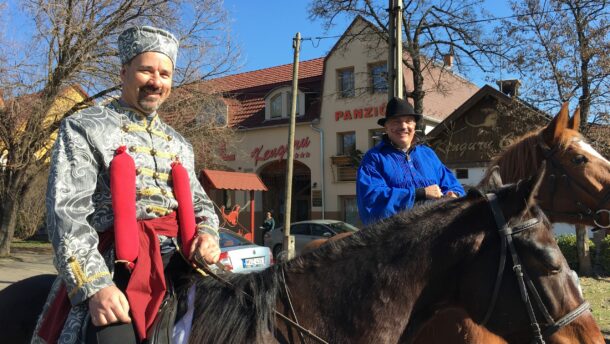 Szavazzon a legjobb lovas-jelmezre!