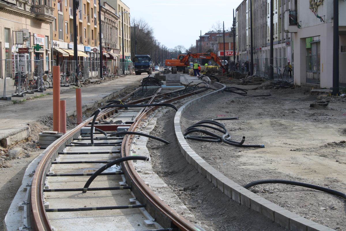 A koronavírus idején is halad a Tram-train építése