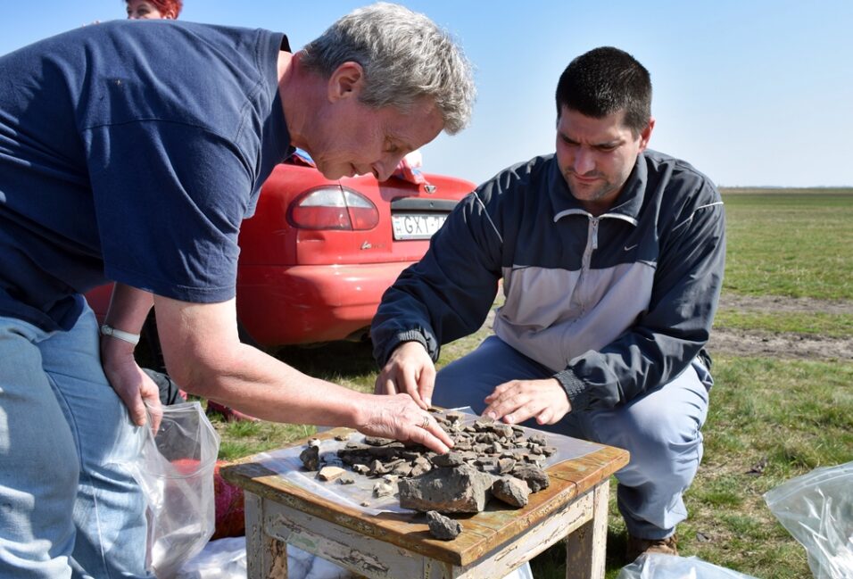 A Tornyai munkatársai folytatják terepbejárásukat Csomorkányon 1