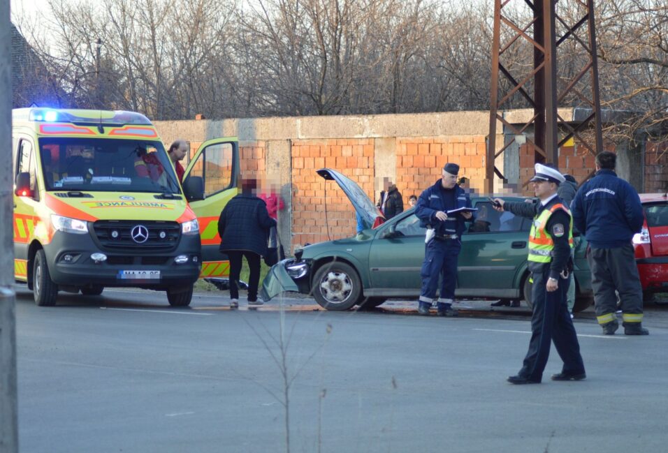 Súlyos baleset történt a Jókai utcán 2