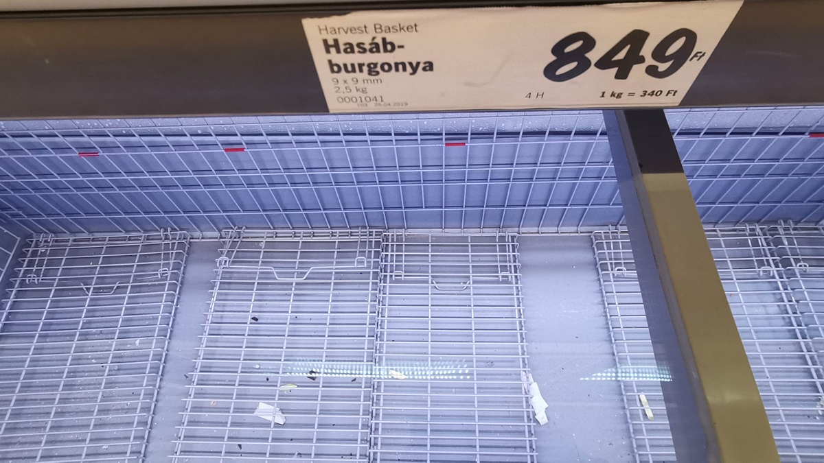 Ürességtől kongó polcok – Vásárhelyen is hatalmas a vásárlási láz 14
