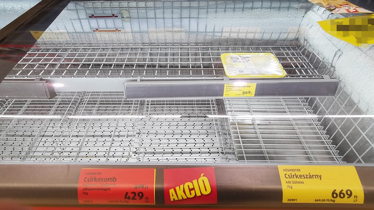Ürességtől kongó polcok – Vásárhelyen is hatalmas a vásárlási láz 5