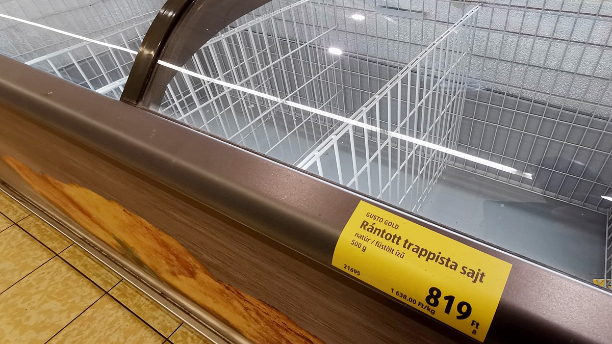 Ürességtől kongó polcok – Vásárhelyen is hatalmas a vásárlási láz 6