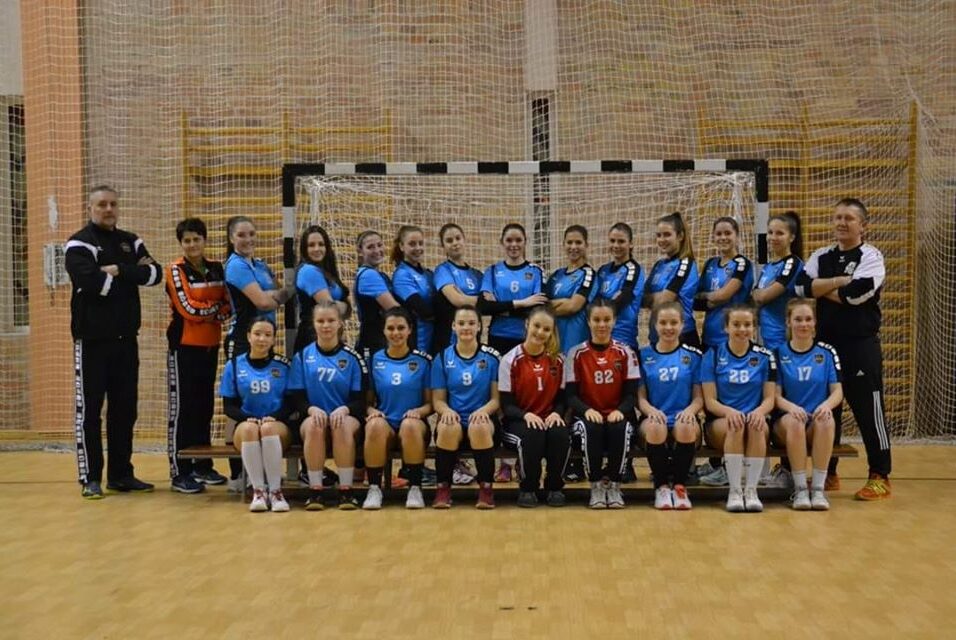 A HLKC felnőtt csapata továbbra is folytatja az edzéseket