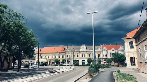 A nap képei: gyülekeznek a felhők Vásárhely felett