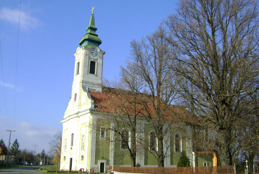 Megkezdődött a felújítás a mindszenti templomban