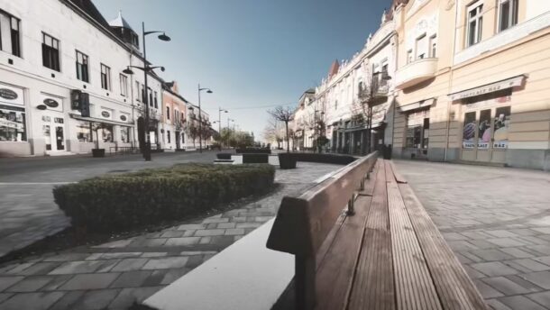Videó az üres vásárhelyi belvárosról