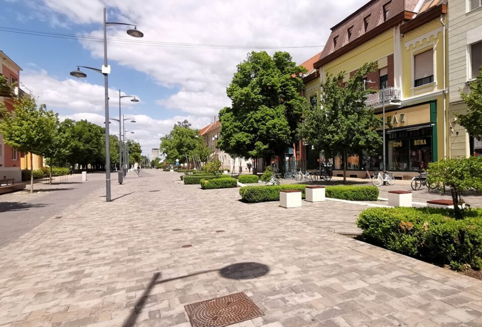 Még lassan csordogál az élet Vásárhelyen 8