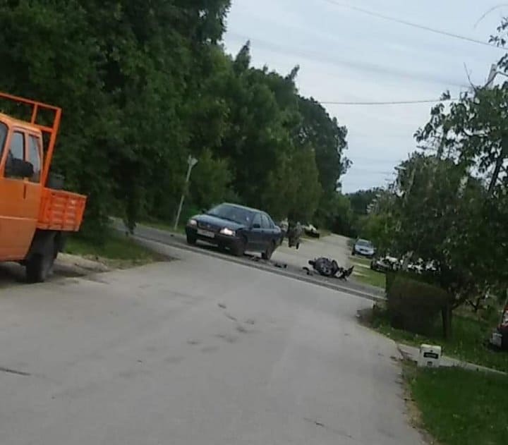 Személyautó és motoros ütközött Vásárhelyen