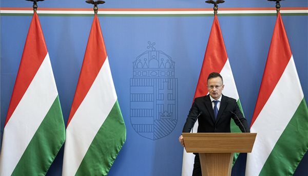 Szijjártó: Magyarország megerősödve kerülhet ki a válságból