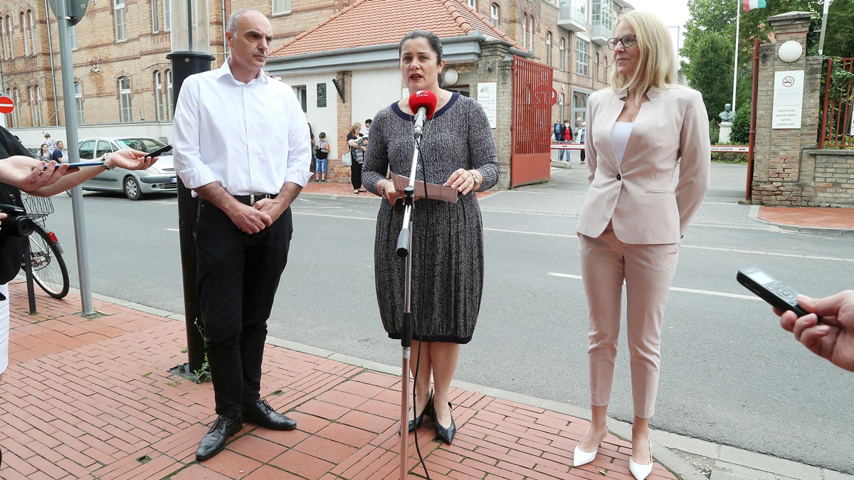 A vásárhelyi kórháznak adta Juhász Tünde és Holubán Csilla a Márki-Zay-perben nyert sérelemdíjat 3