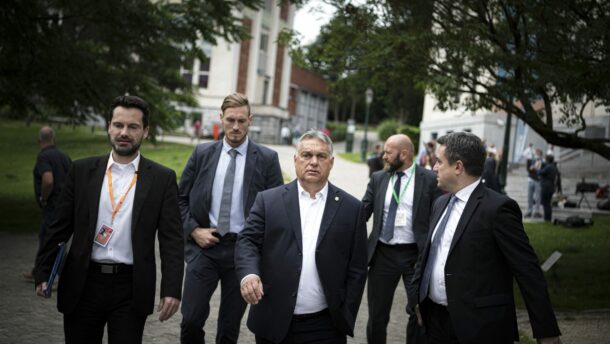 Orbán: ha nem sikerül megállapodásra jutni a vitás kérdésekről, az Hollandia miatt lesz 3