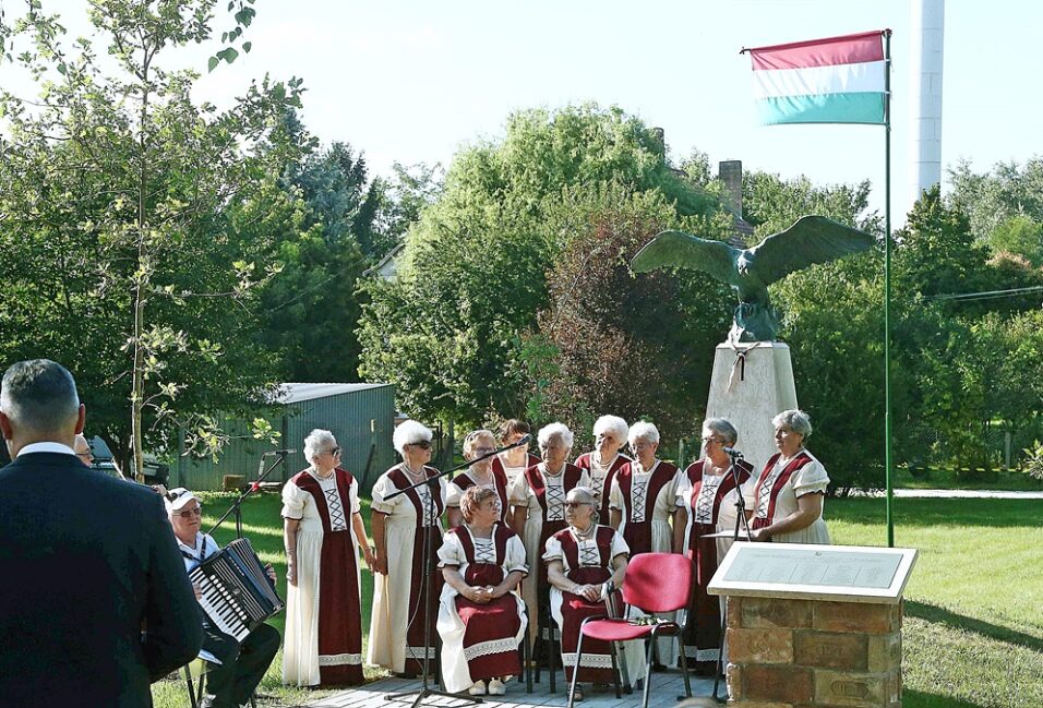 Székkutasi Trianon-emlékmű avató