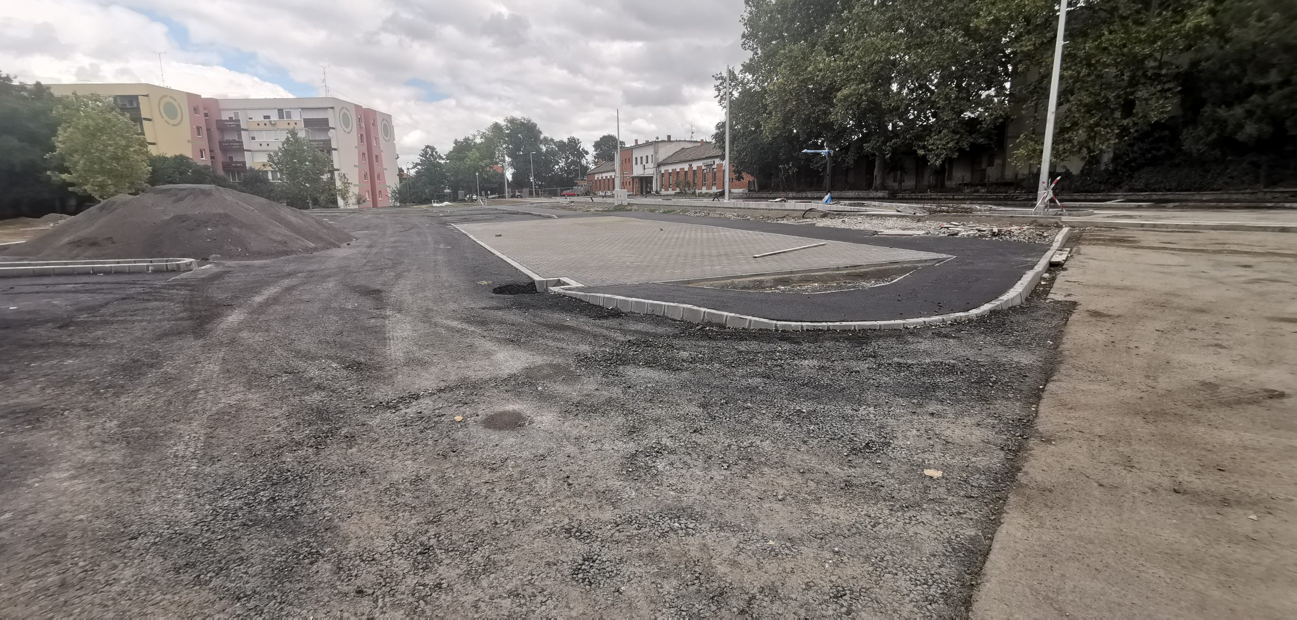 A Nagyállomás környékén folynak komolyabb építési munkálatok a tram-train beruházásban 4