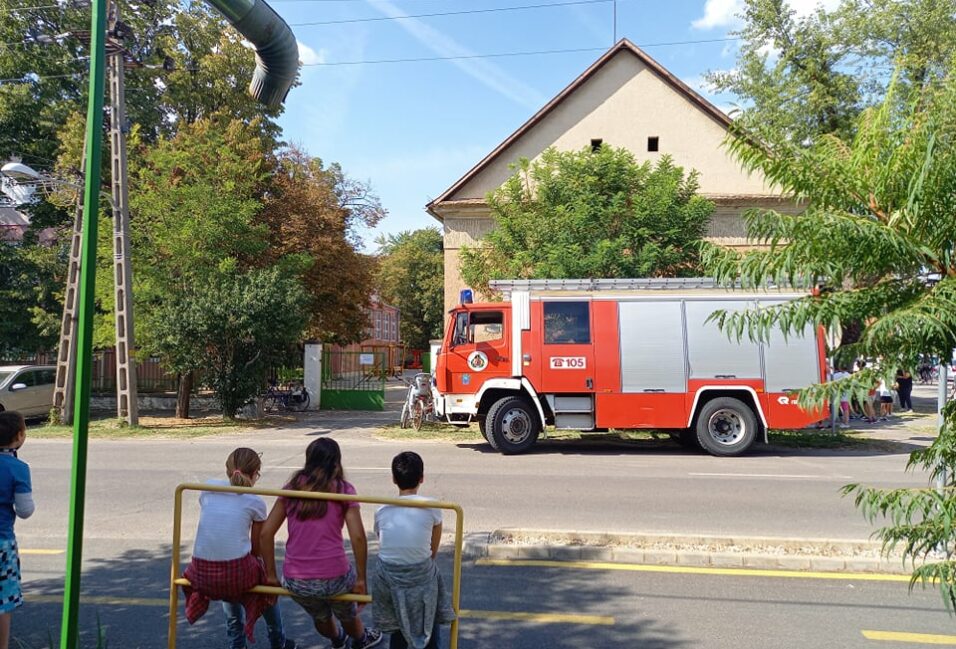 Tűzriadó volt a Varga Tamás Általános Iskolában