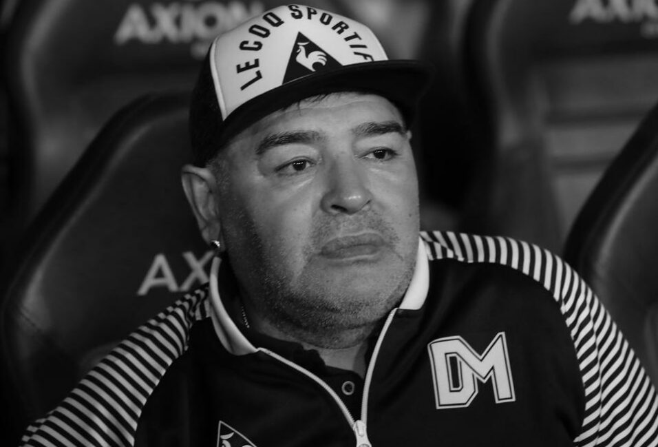 Elhunyt Diego Armando Maradona