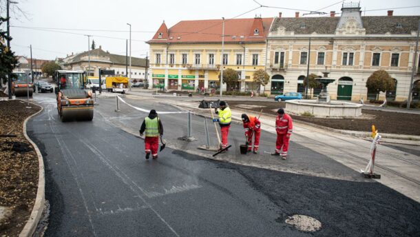 Lázár János: más lesz az élet Vásárhelyen a Tram-trainnel