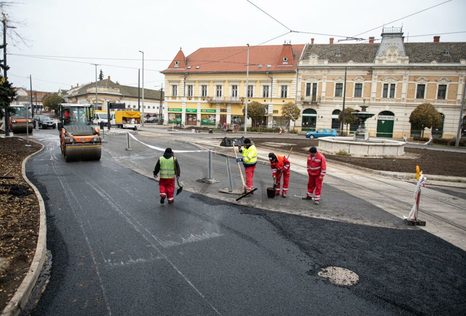 Lázár János: más lesz az élet Vásárhelyen a Tram-trainnel