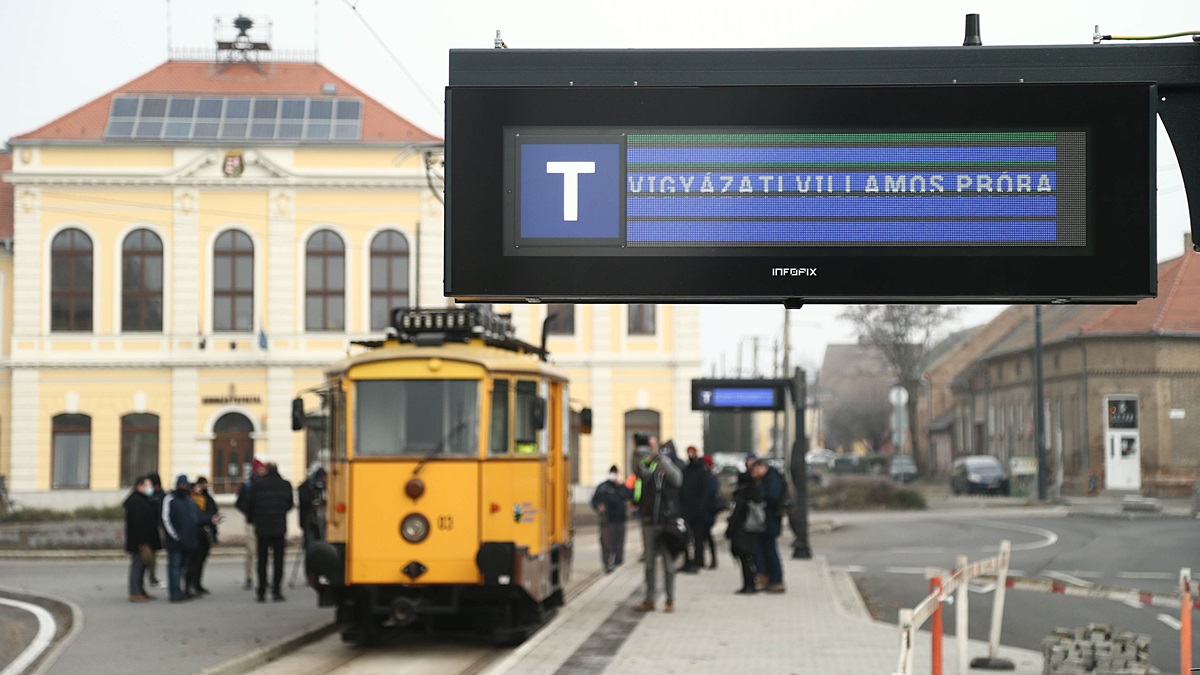 Péntekig rója a köröket a próbavillamos Vásárhelyen 10