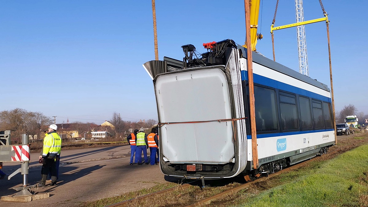 Már Szentesen van az első tram-train szerelvény 23