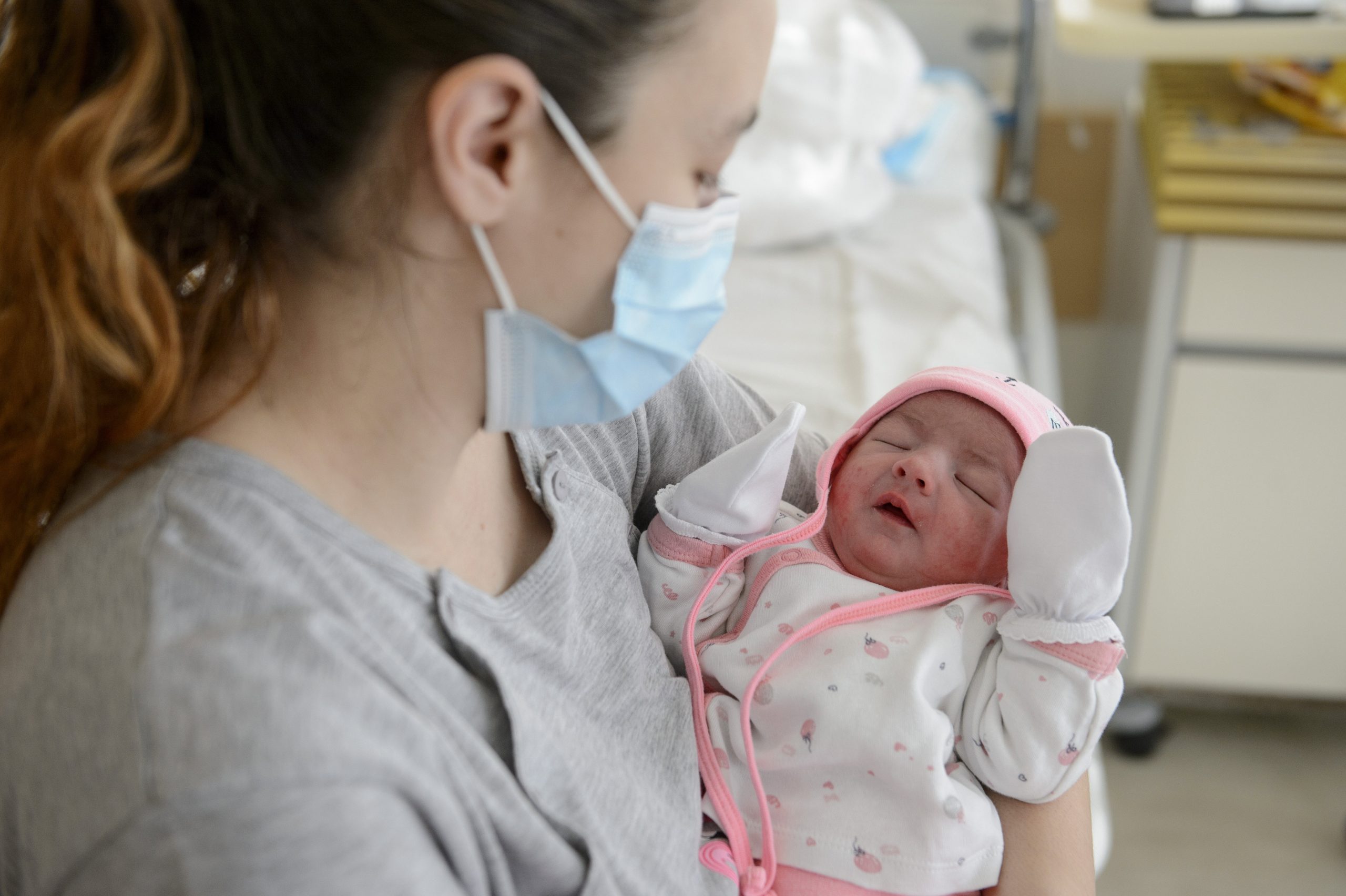 Megszülettek az év első babái