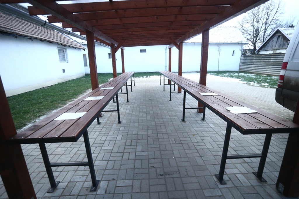 Sikeresen befejeződött a piaci pavilon és elárúsítóhely építése Földeákon 2
