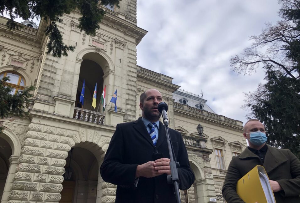 Szabó Bálint: Márki-Zay kérjen segítséget Lázár Jánostól!