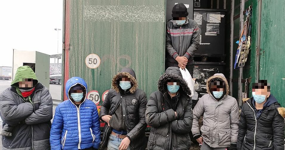 Közel hetven határsértő fél nap alatt 1