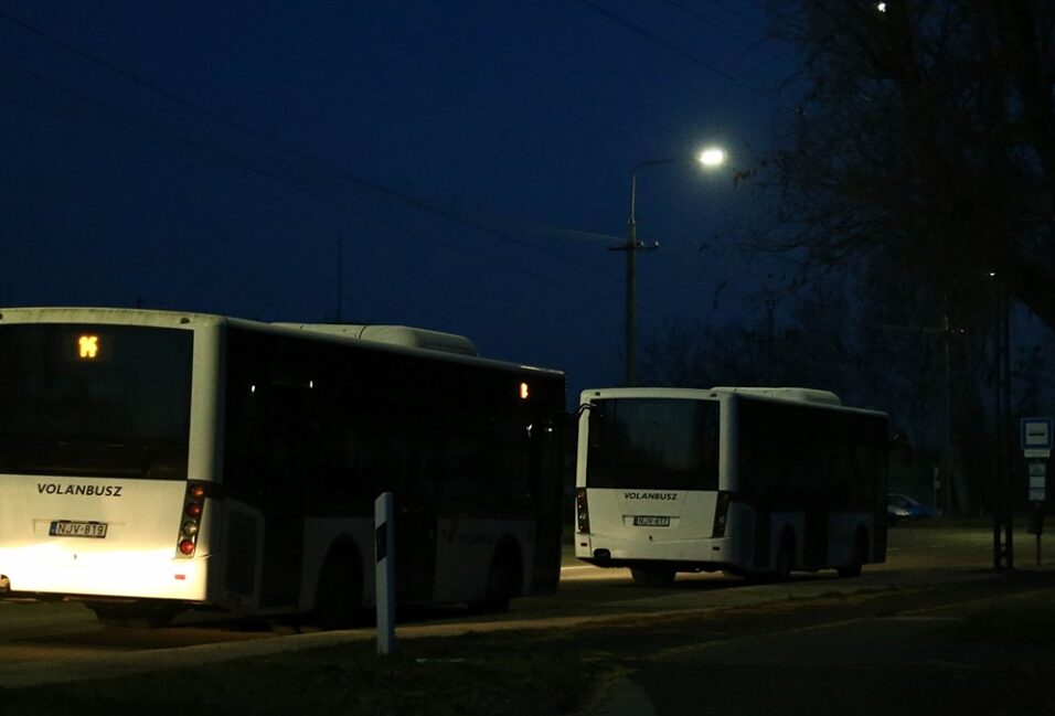 Márki-Zay: az eredeti szerződés szerint közlekednek tovább a Volán járatai