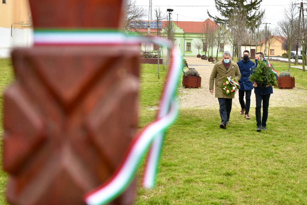 Számos településen megemlékezett Lázár János 5