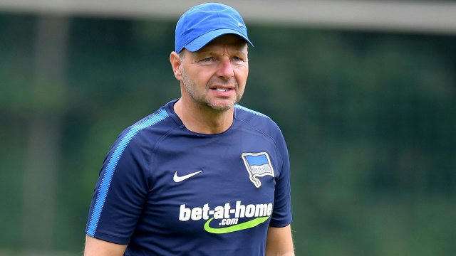 Döbbenetes: Petry Zsoltot politikai véleménye miatt kirúgta a Hertha