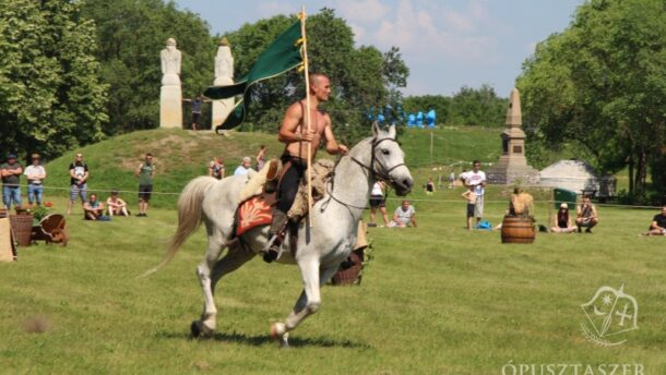 Pünkösd az Emlékparkban