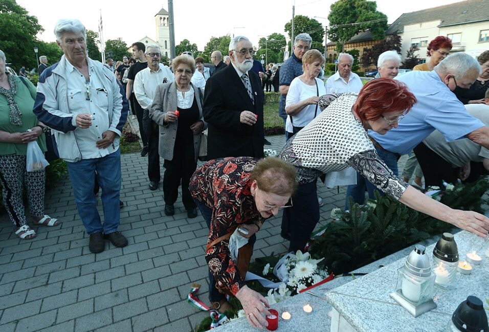 A vásárhelyi Fidesz-KDNP is megemlékezett a Nemzeti Összetartozás Napján 17