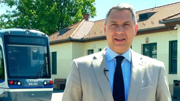 Konzultációt indít Lázár János a tram-trainről