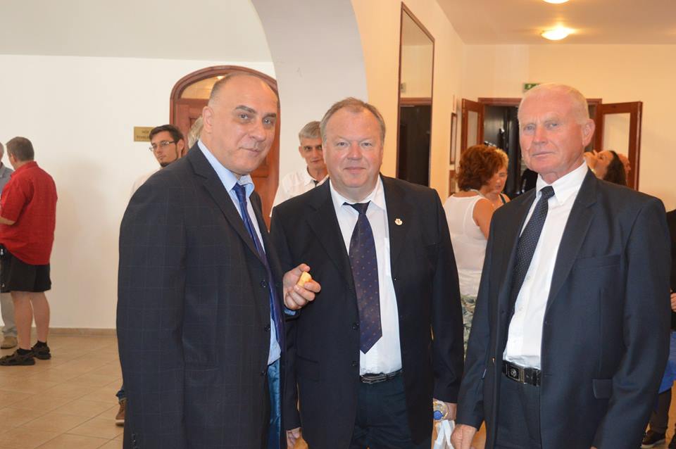 14291757_1201381903251162_3164811169092495753_n