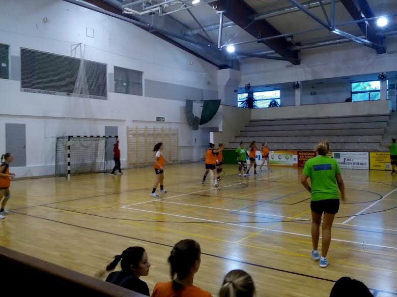 K&eacute;zi-Dun&aacute;nt&uacute;l3